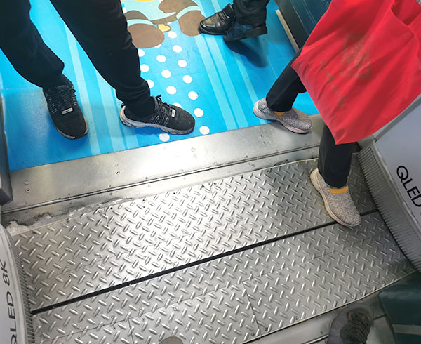 高鐵車廂聯(lián)連